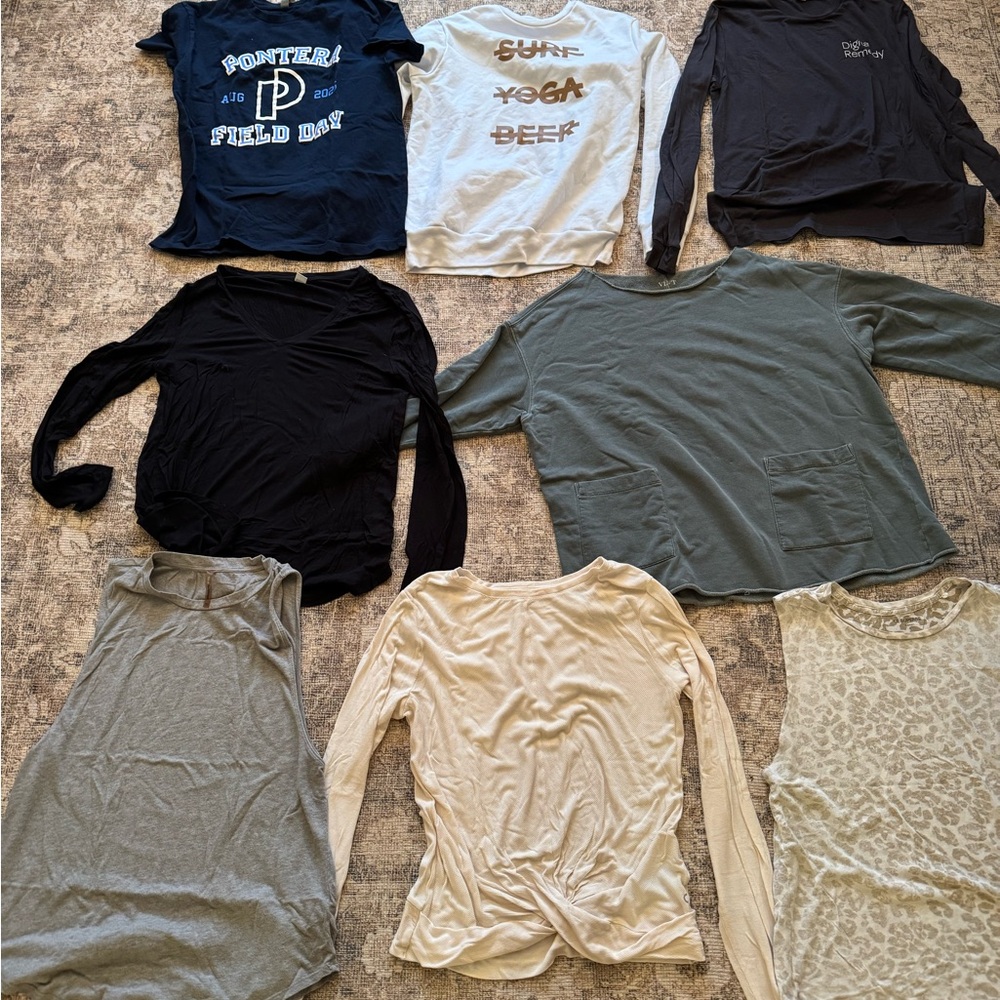 Women’s workout tees and crew necks (M/L)